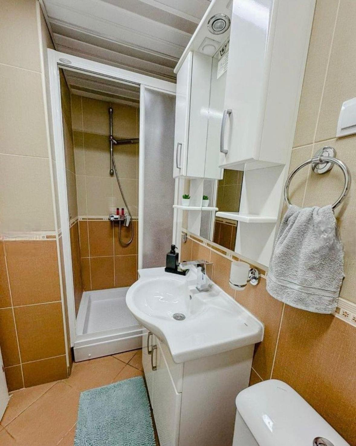Apartament Calvin 10 *